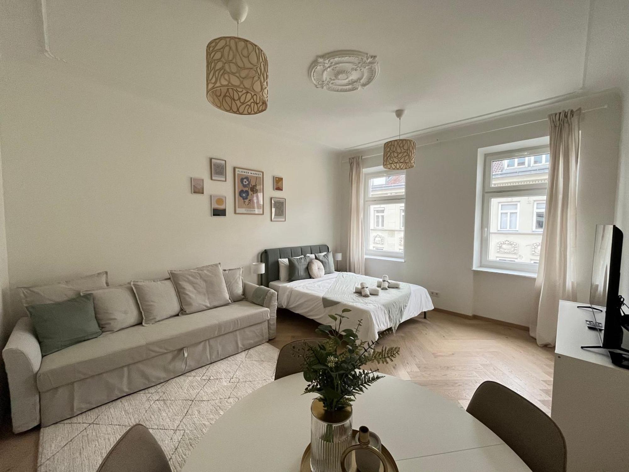 Luxurious One Room Apartment Near Schoenbrunn Palace Βιέννη Εξωτερικό φωτογραφία